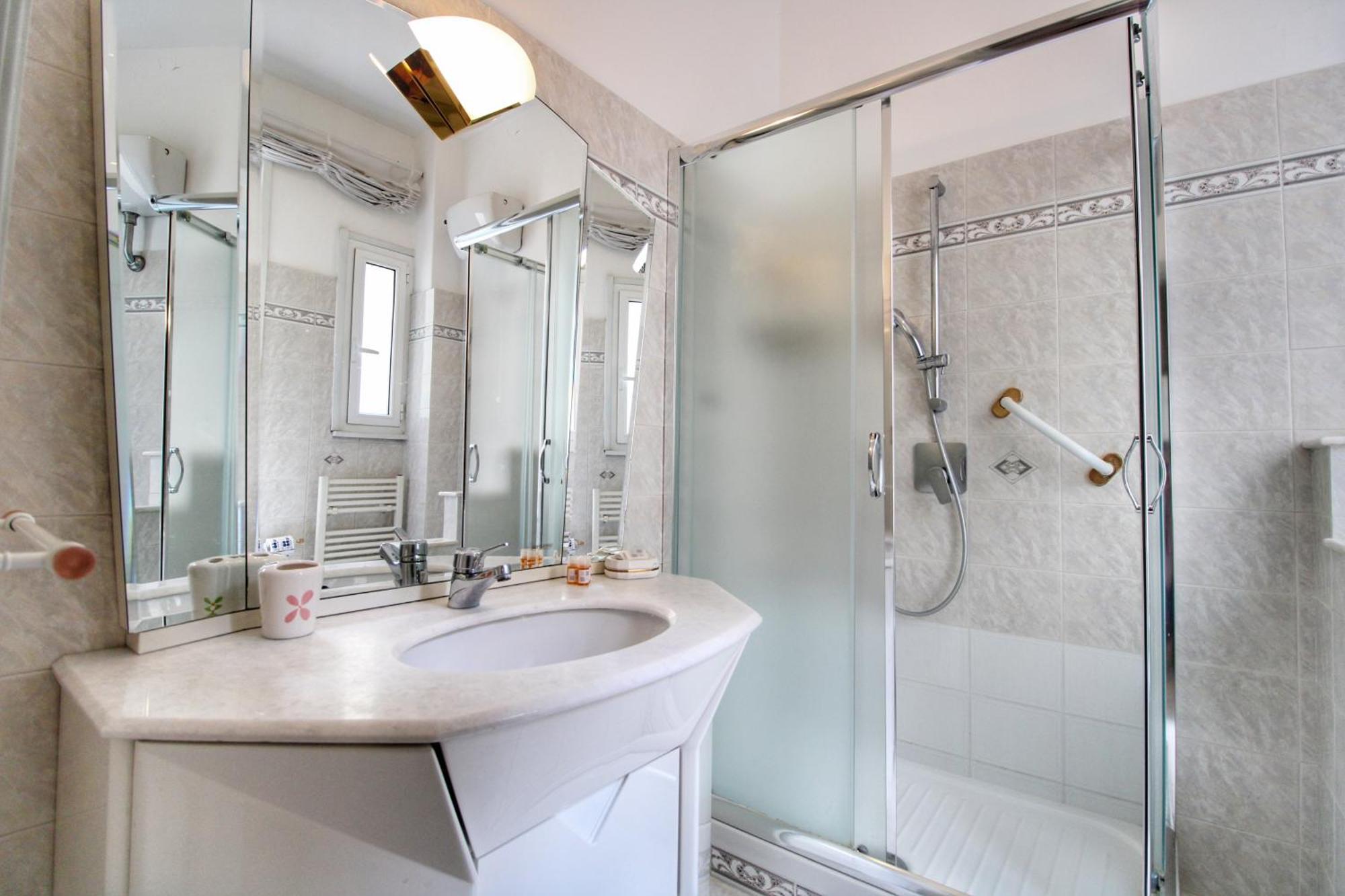 Garibaldi Apartment In Trastevere By Yourhost Rome Bagian luar foto